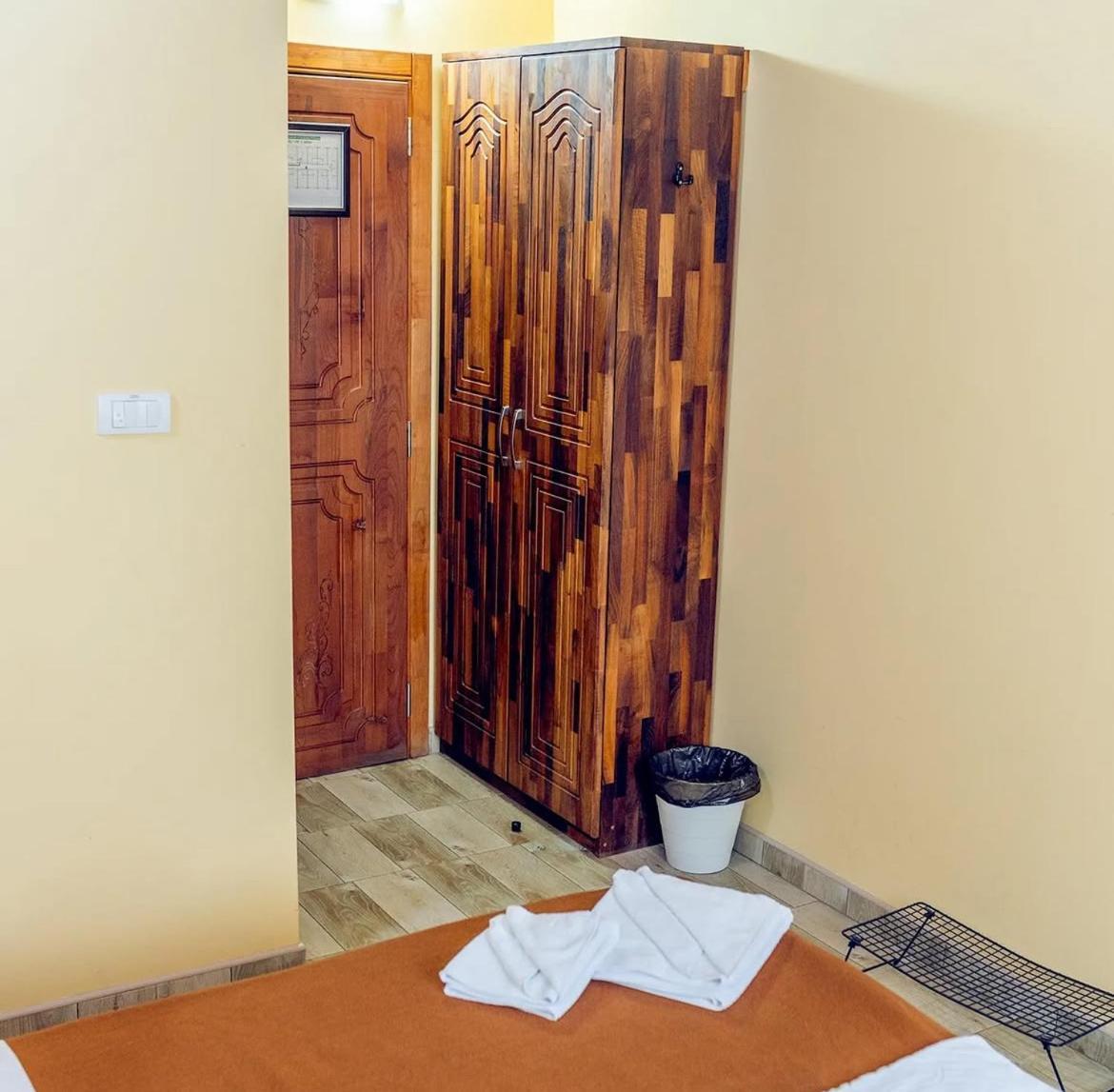 Hotel "Vir" Plana Mare Exterior foto